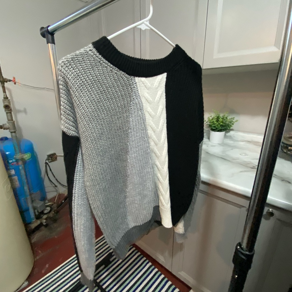 Venus color block sweater